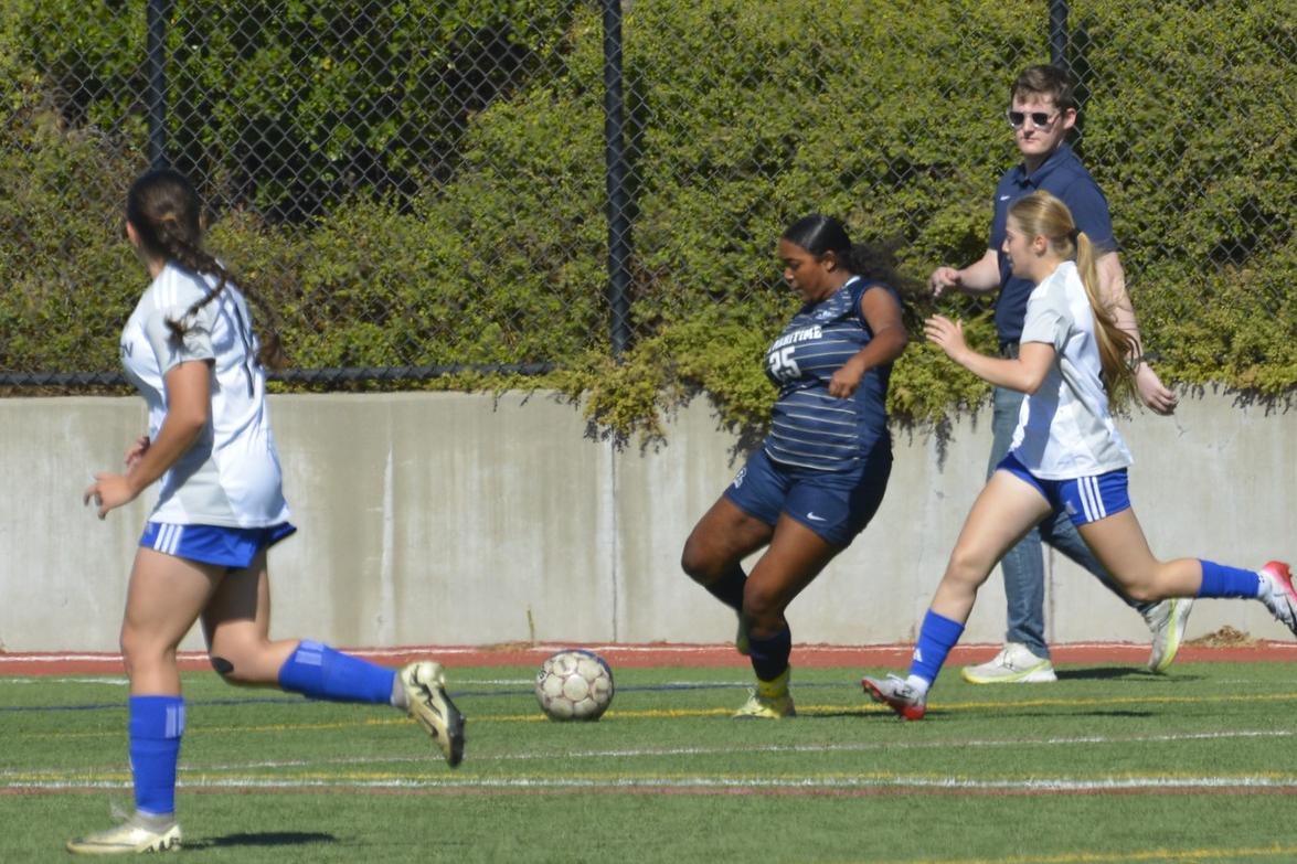 Women&rsquo;s soccer&rsquo;s weekend concludes with final road game of the season at Westcliff